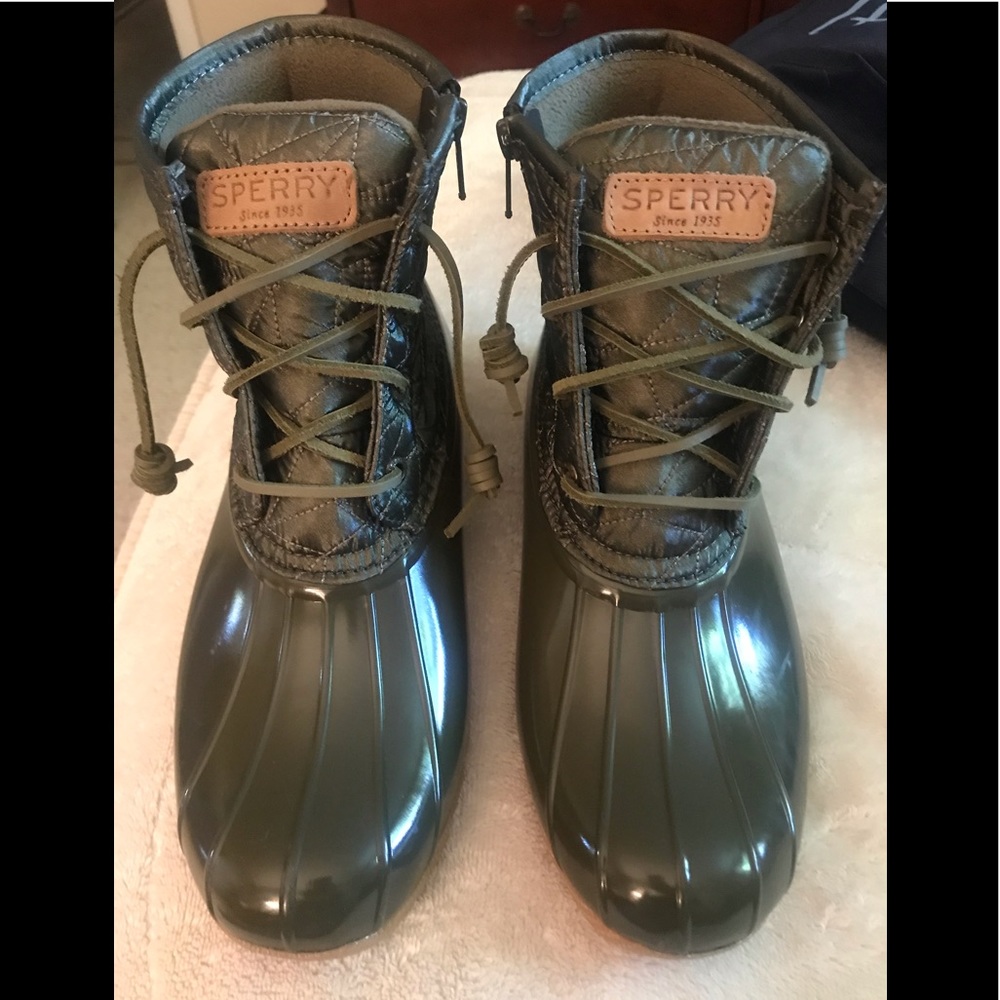 Sperry rain boots